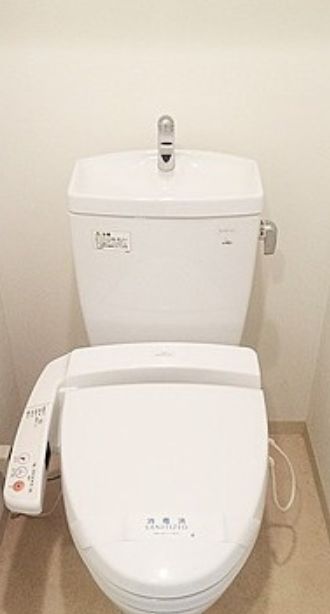 東京メトロ半蔵門線 清澄白河駅 徒歩10分 8階建 築20年のトイレ写真
