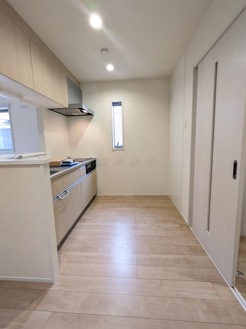 北白川エリア 東鞍馬口通りに面するハウスメーカー戸建のキッチン写真