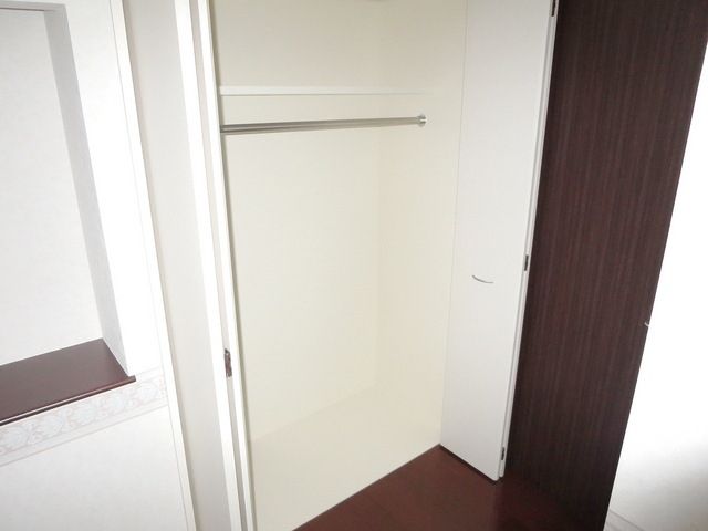 ロイヤルパークス若葉台の内装写真
