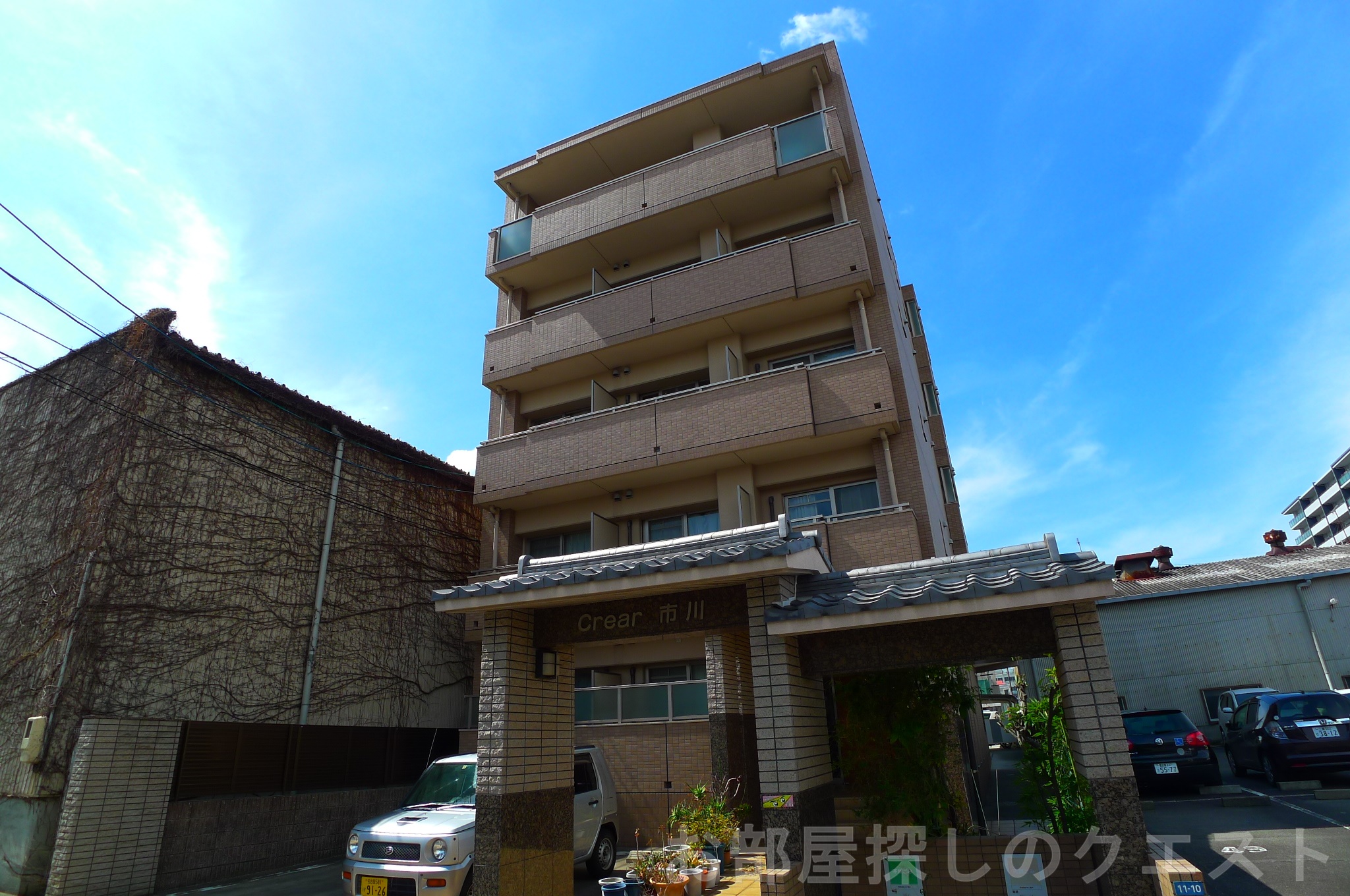 建物外観　オートロック付き！