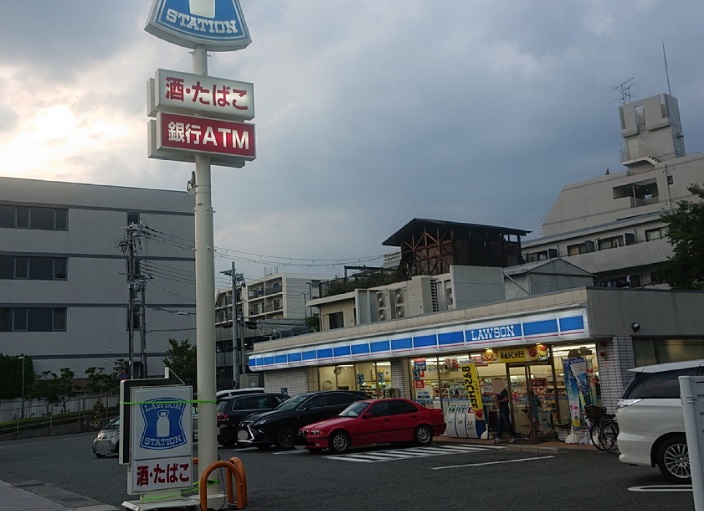 コンビニ　ローソン 岩屋中町二丁目店（コンビニ）まで451m