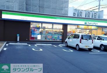 コンビニ　ファミリーマート名古屋千代田店（コンビニ）まで110m