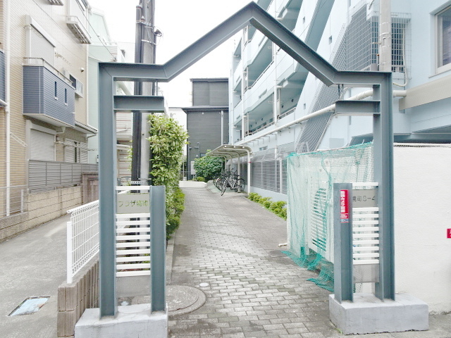 ＪＲ東海道本線 川崎駅 徒歩13分 4階建 築38年の外観写真