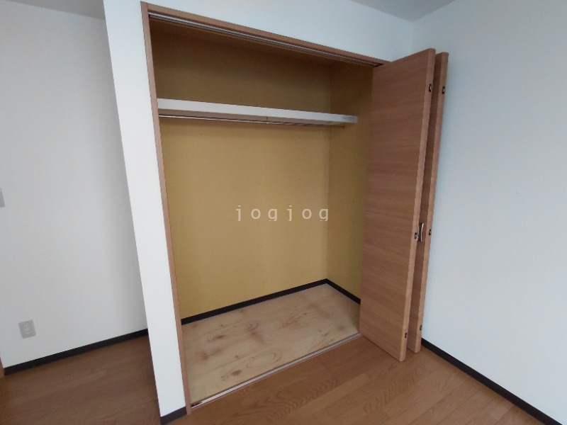 収納　収納が大きく、たくさんものが入ります。