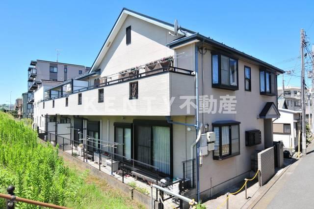 建物外観　落ち着いた雰囲気の外観です