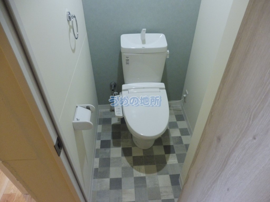 トイレ　トイレ