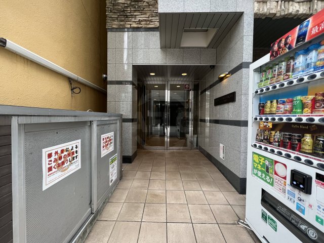 エントランス　アルディア新町　エントランス