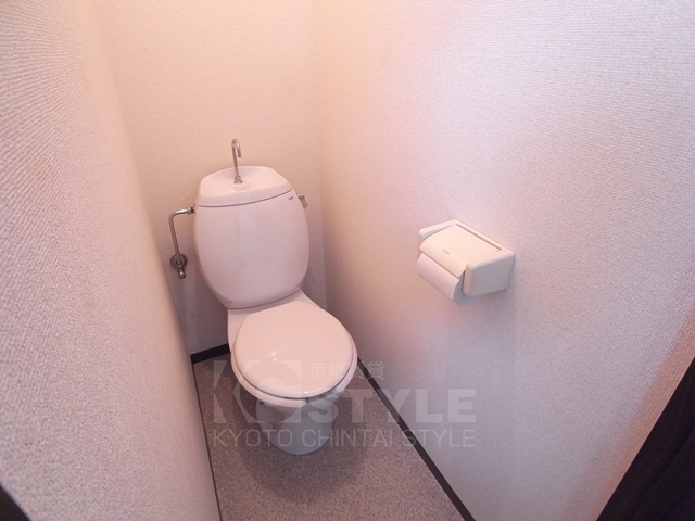 竜安寺ハイツのトイレ写真