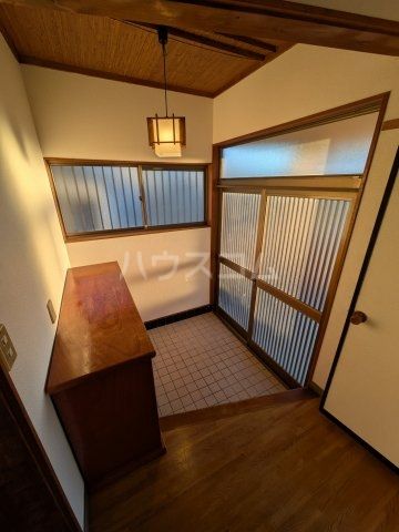 下藪田一戸建の玄関写真