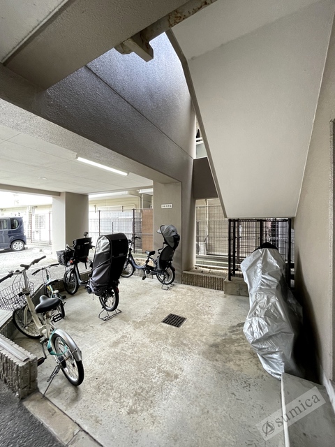 地下鉄谷町線 喜連瓜破駅 徒歩5分 9階建 築30年の外観写真