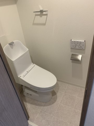 京王線 代田橋駅 徒歩6分 8階建 築7年のトイレ写真