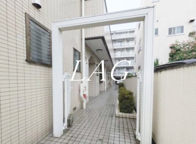 都営浅草線 西馬込駅 徒歩8分 3階建 築39年の外観写真