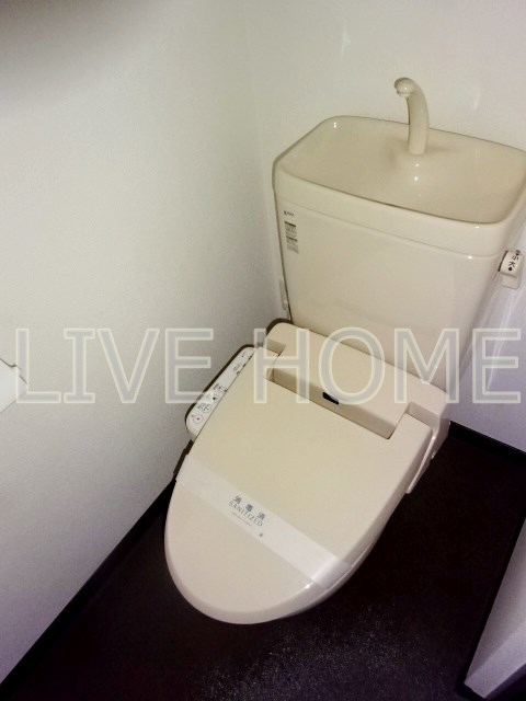 東京メトロ東西線 落合駅 徒歩2分 3階建 築15年のトイレ写真