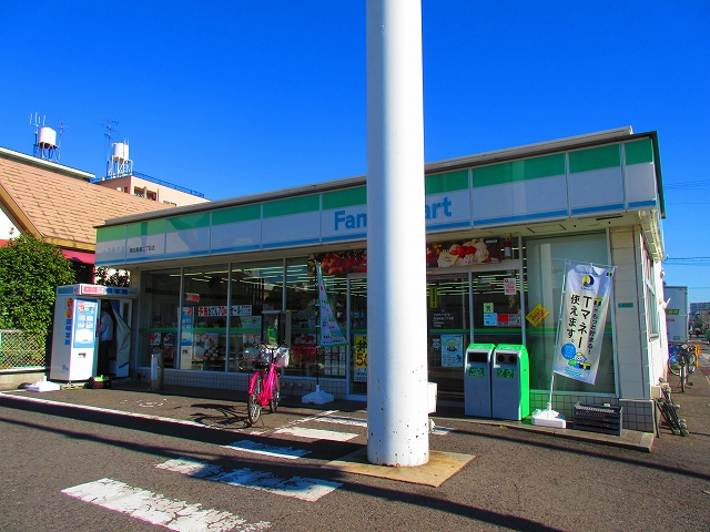 コンビニ　ファミリーマート 南加賀屋二丁目店（コンビニ）まで223m