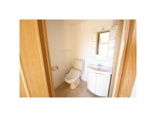 アーバンフラッツ新栄のトイレ写真