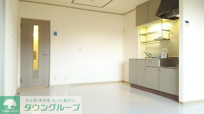 シルヴァンヒルズの居間写真
