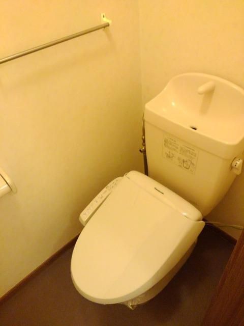 ピュアローズのトイレ写真