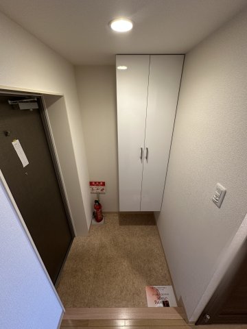 小田急多摩線 栗平駅 徒歩7分 3階建 築13年の玄関写真