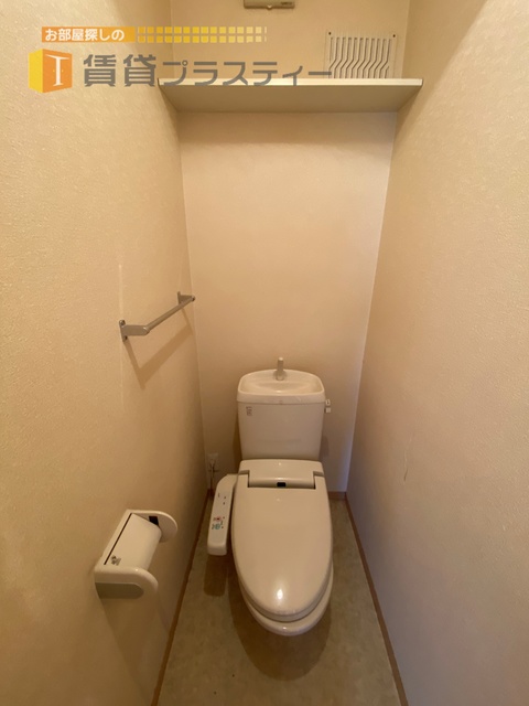 トイレ　もちろんシャワートイレ完備