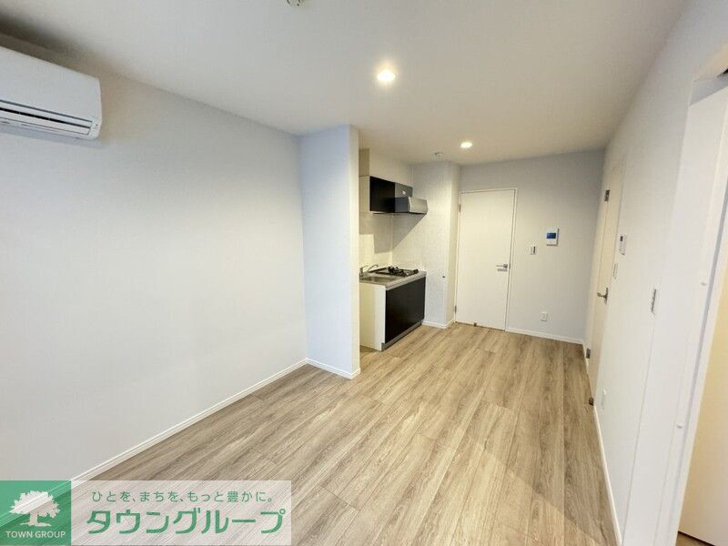 robot home 根本Bの居間写真