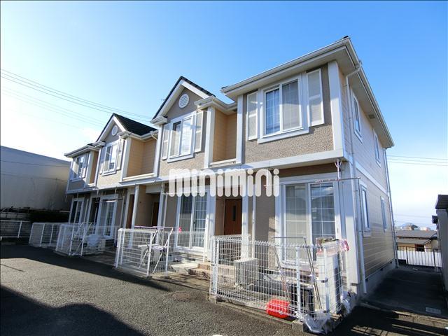 建物外観　上下が使えるメゾネット。