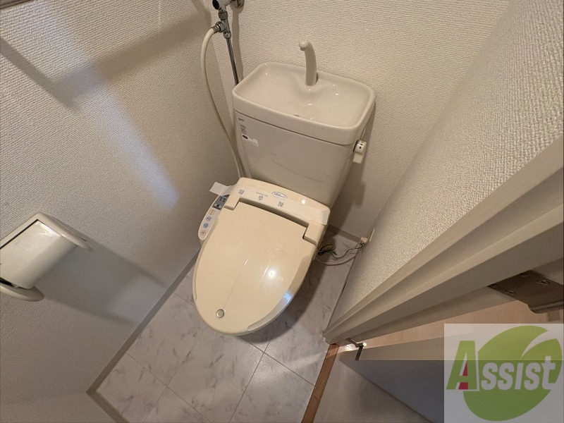 トイレ　トイレです。ウォシュレット付を探している方、おすすめです。