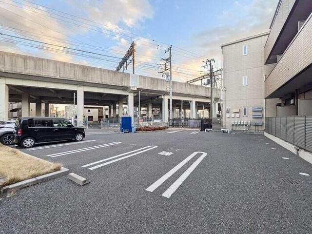駐車場　駐車場