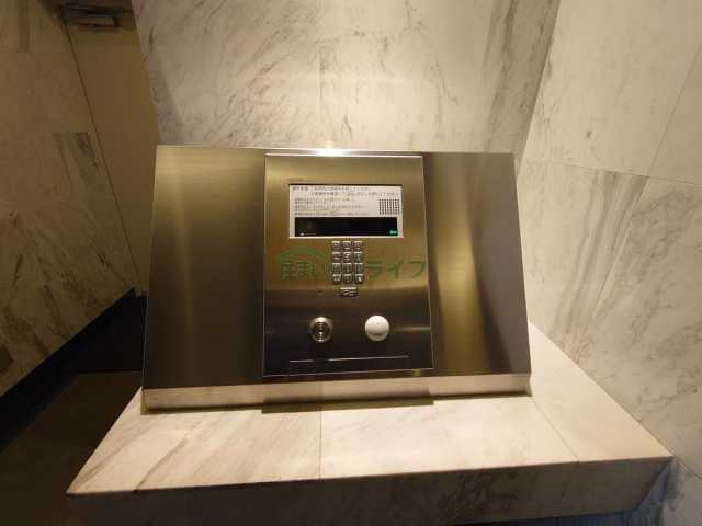 セキュリティ　パークハウス市谷柳町