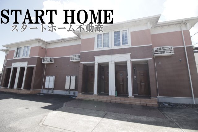 建物外観　落ち着いた雰囲気の外観です