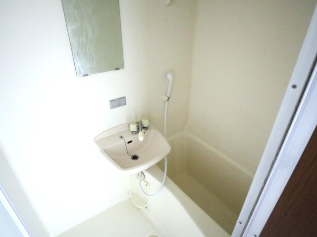 バス・シャワールーム　日々の暮らしに欠かせないお風呂です