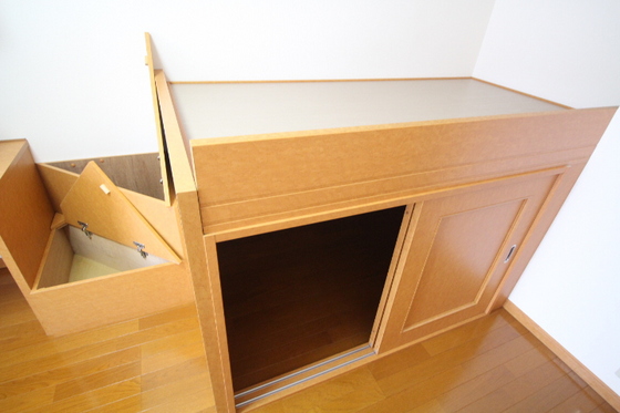 収納　※別号室の写真です