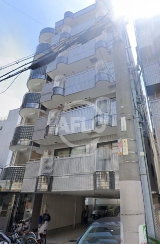 大阪市天王寺区玉造本町のマンションの建物外観
