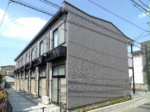 【レオパレスシュウケンの建物外観】