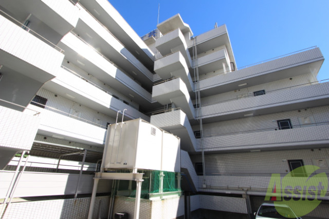 【神戸市長田区房王寺町のマンションの建物外観】