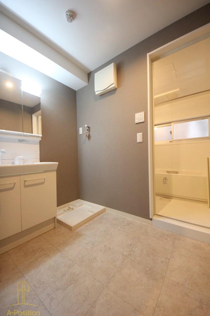 洗面設備　グレイスクラール