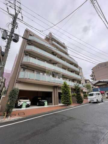 北区滝野川のマンションの建物外観