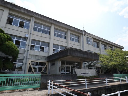 小学校　橿原市立耳成小学校（小学校）まで1463m