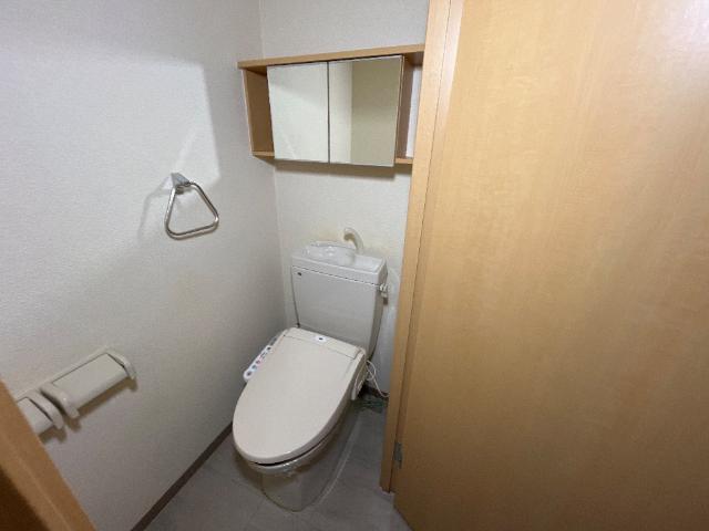 トイレ　シャワー付トイレ