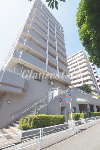 【横浜市中区山田町のマンションの建物外観】