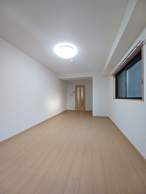 その他部屋・スペース　★角部屋、二面採光、風通しも良好★