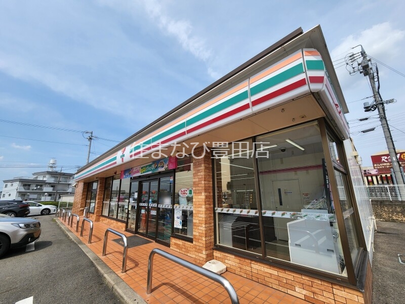 コンビニ　セブンイレブン豊田市寿町店（コンビニ）まで481m