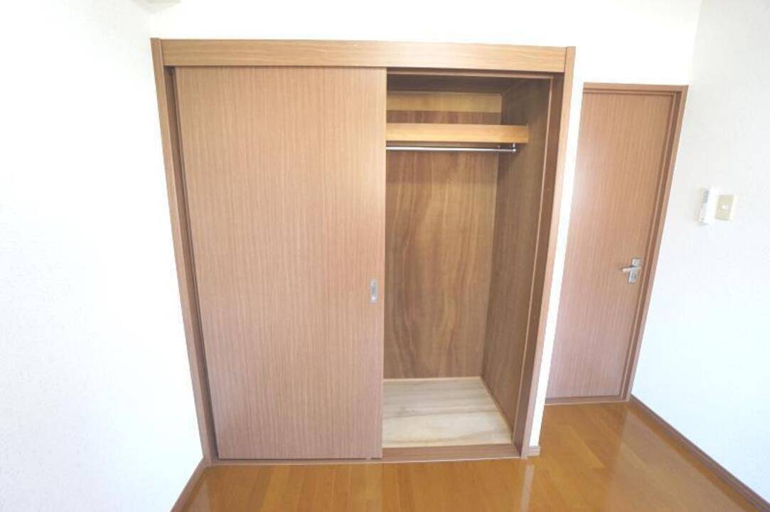 収納　クローゼット