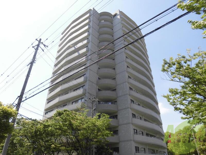 建物外観　本山駅近くの高層マンション