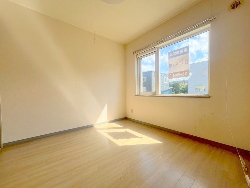 その他部屋・スペース　明るい洋室、寝室にどうぞ♪