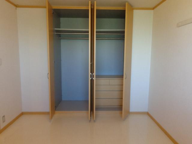 収納　洋室　クローゼット（イメージ）