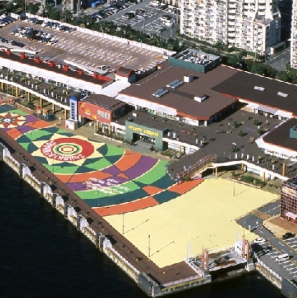 ショッピングセンター　サンシャインワーフ神戸（ショッピングセンター）まで469m