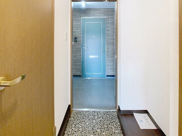 玄関　2025年10月撮影