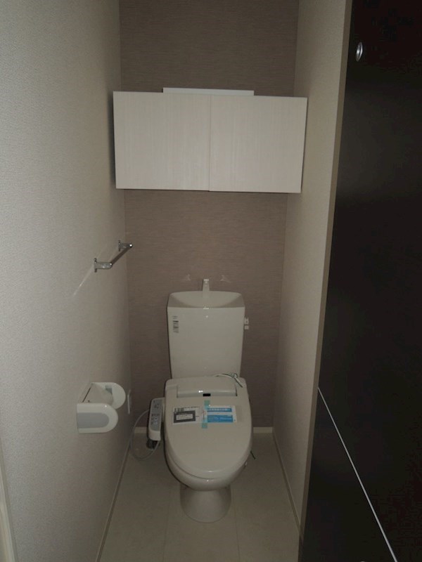 トイレ　同建物別室画像です。