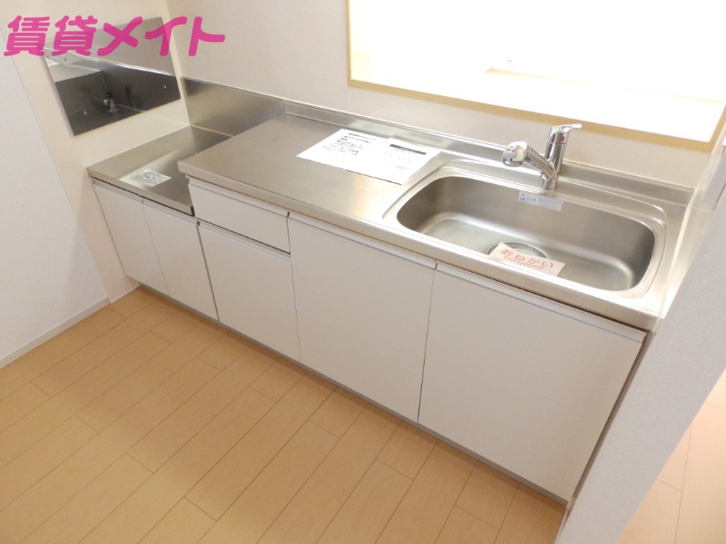 キッチン　同型反転画像参考