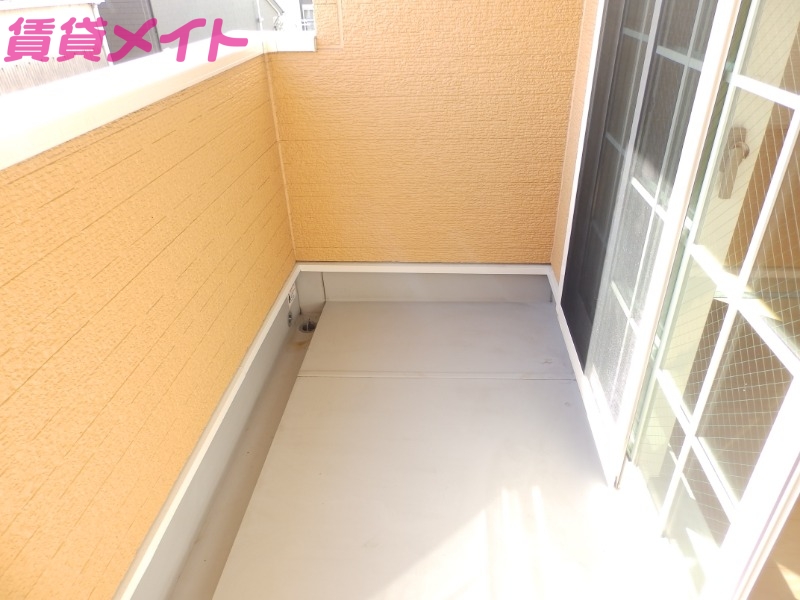 バルコニー　同型反転画像参考